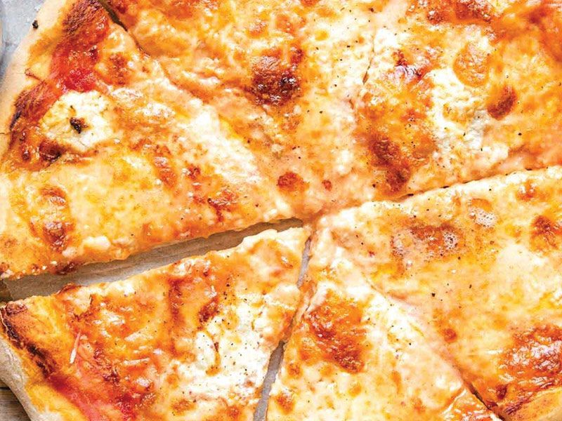 Quattro Formaggi Pizza
