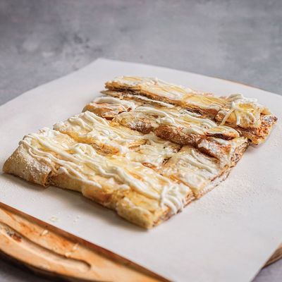 فطيرة كريمة وعسل