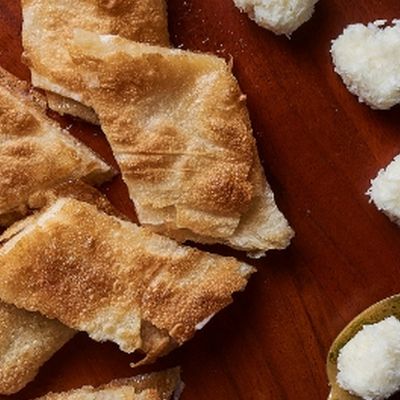 Medium Qeshta And Honey Pie