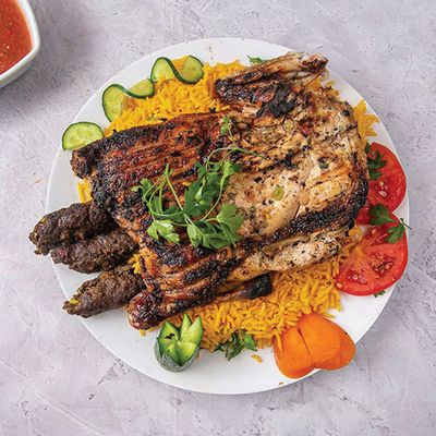 ربع صدر دجاج وثمن كفتة