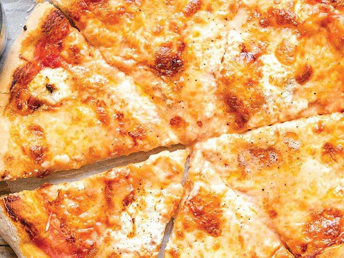QUATTRO FORMAGGI Pizza