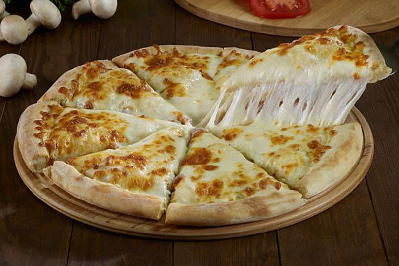 Quattro Formaggi Pizza (Cheese Mix)