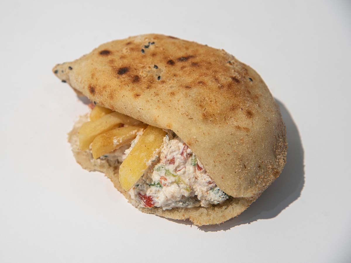 Quraish Cheese On Fries Sandwich