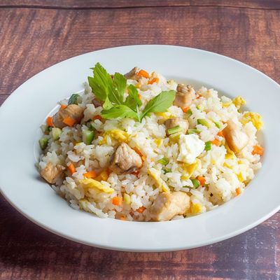 R08- Fried Rice with Eggs and Chicken