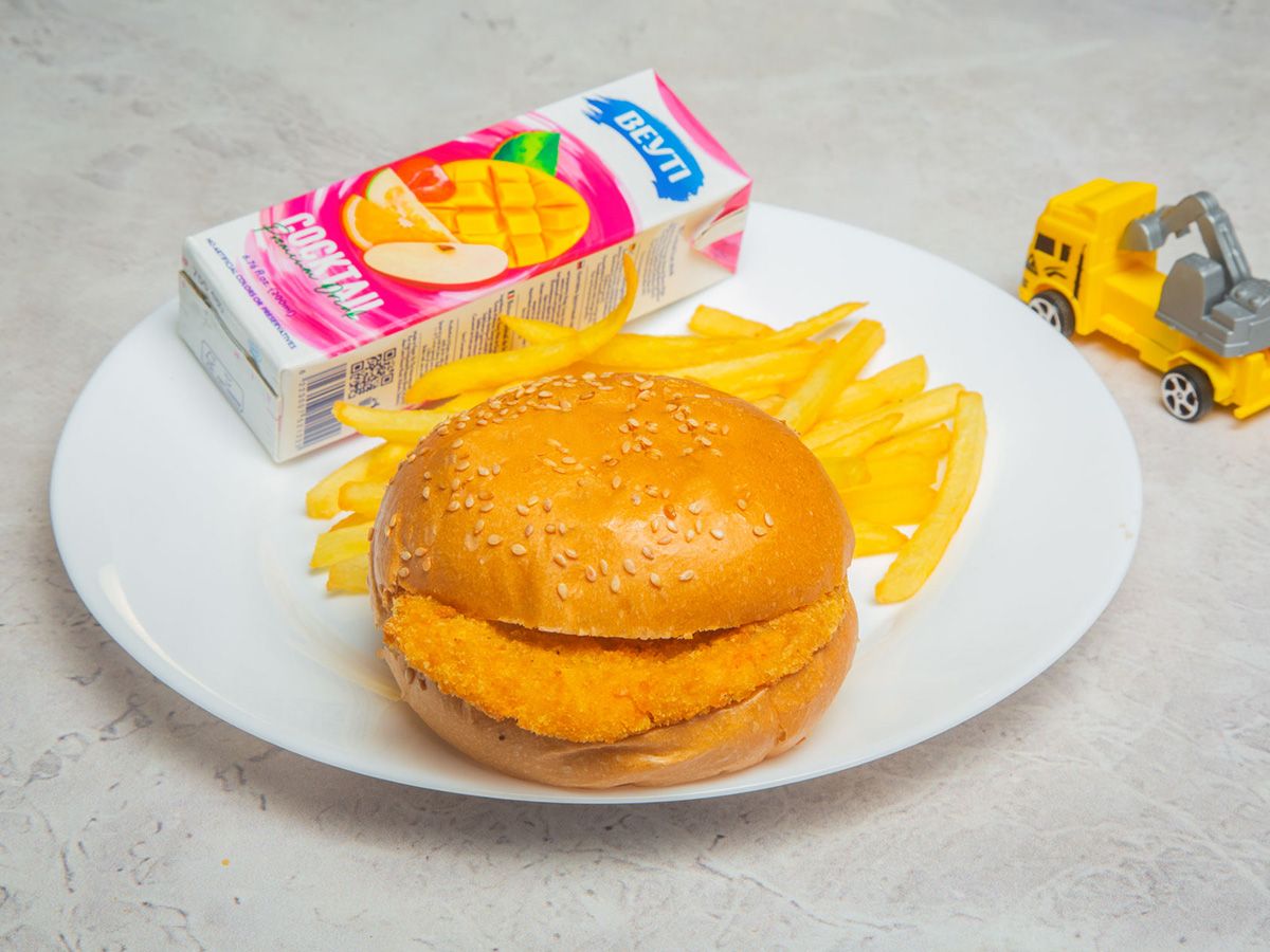 2 Pieces chicken pane Kids Meal