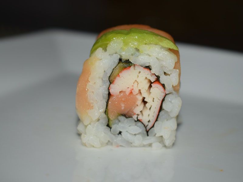 Rainbow Roll - 8 Pieces