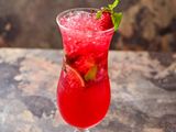 Raspberry mojito