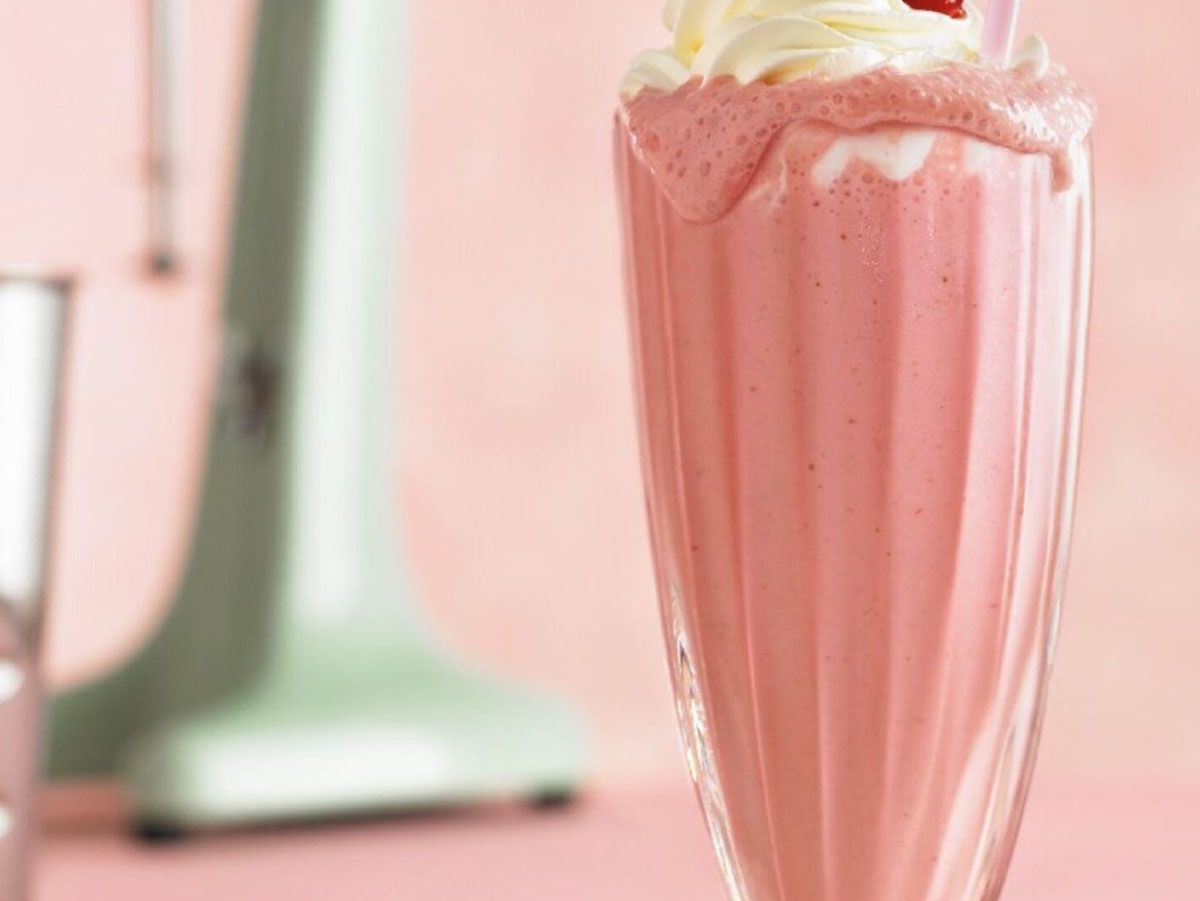 Red berry milkshake