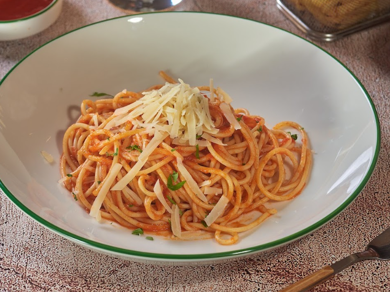 Pasta with Tomato Sauce (Kids)