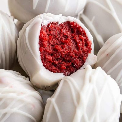 Red Velvet Cake Pops