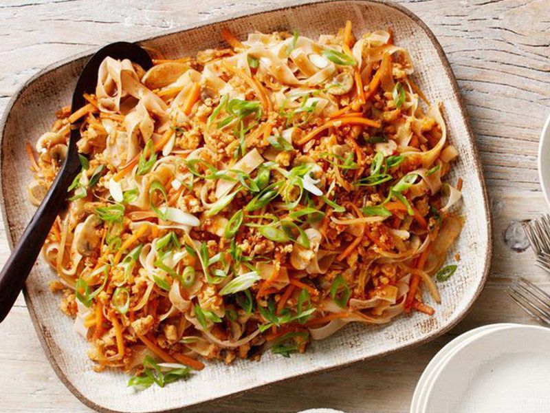 Rice Noodles With Chicken