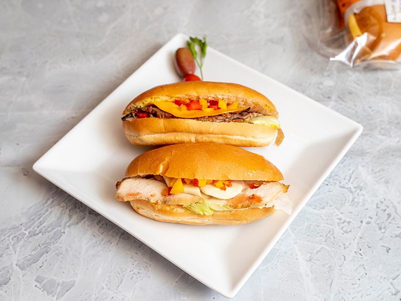 Roast Beef And Chicken Mozzarella