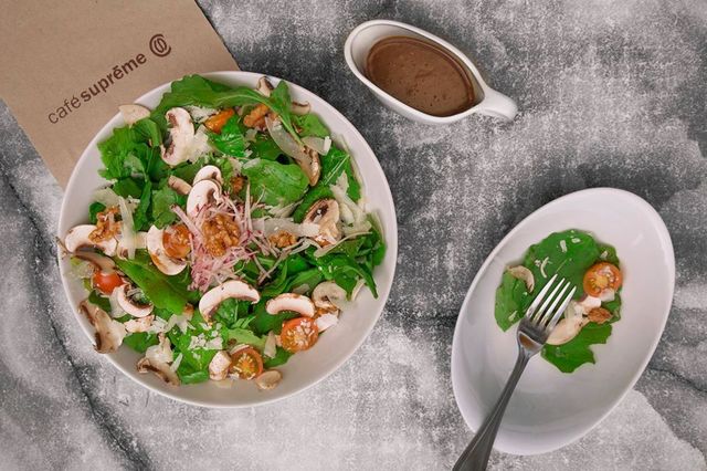 Rocca Goat Cheese Salad