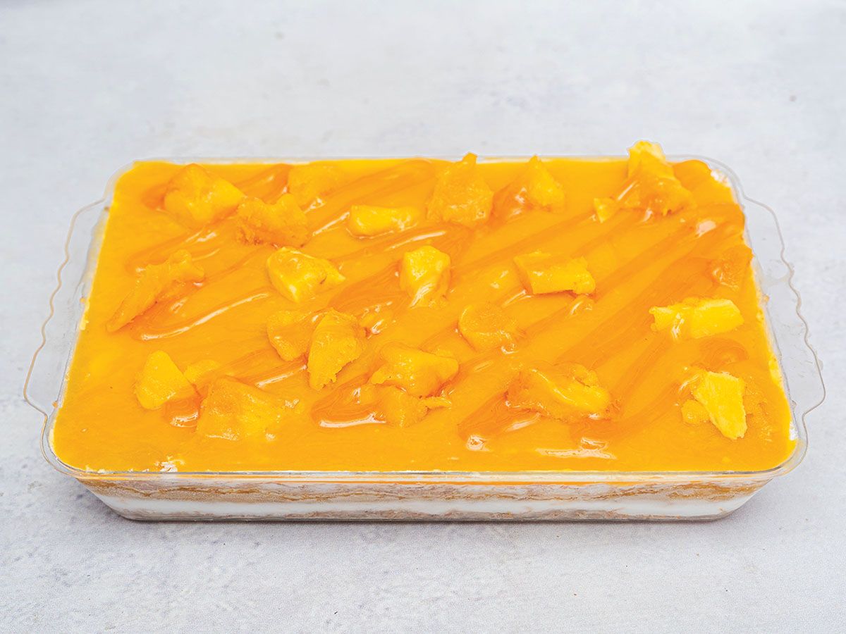 Large Mango Kunafa