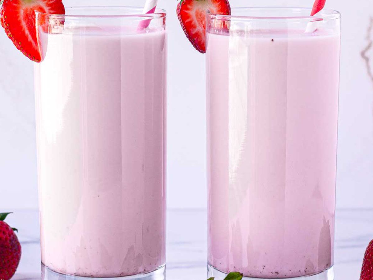 Strawberry Juice With Milk