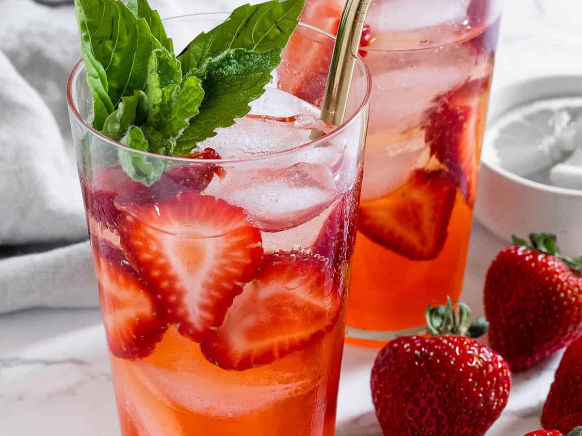 STRAWBERRY MOJITO