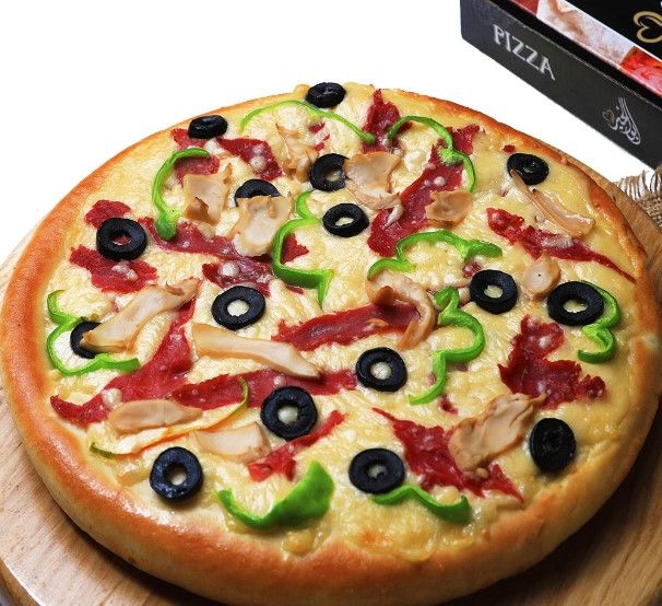 Pastrami Saj Pizza