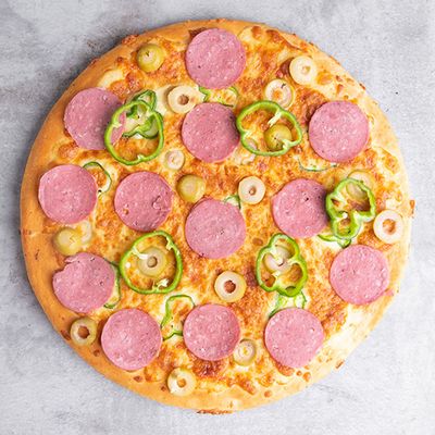 Salami Pizza