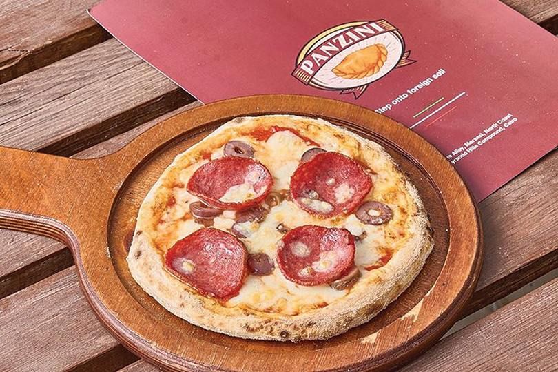 Salami Pizza