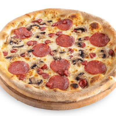 Salami pizza