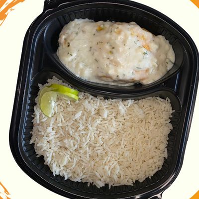 Salmon Fillet Meal with Lemon Sauce