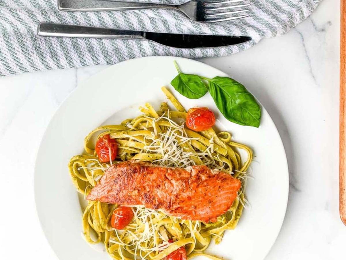 Salmon Linguine