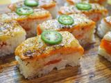 Salmon Oshi