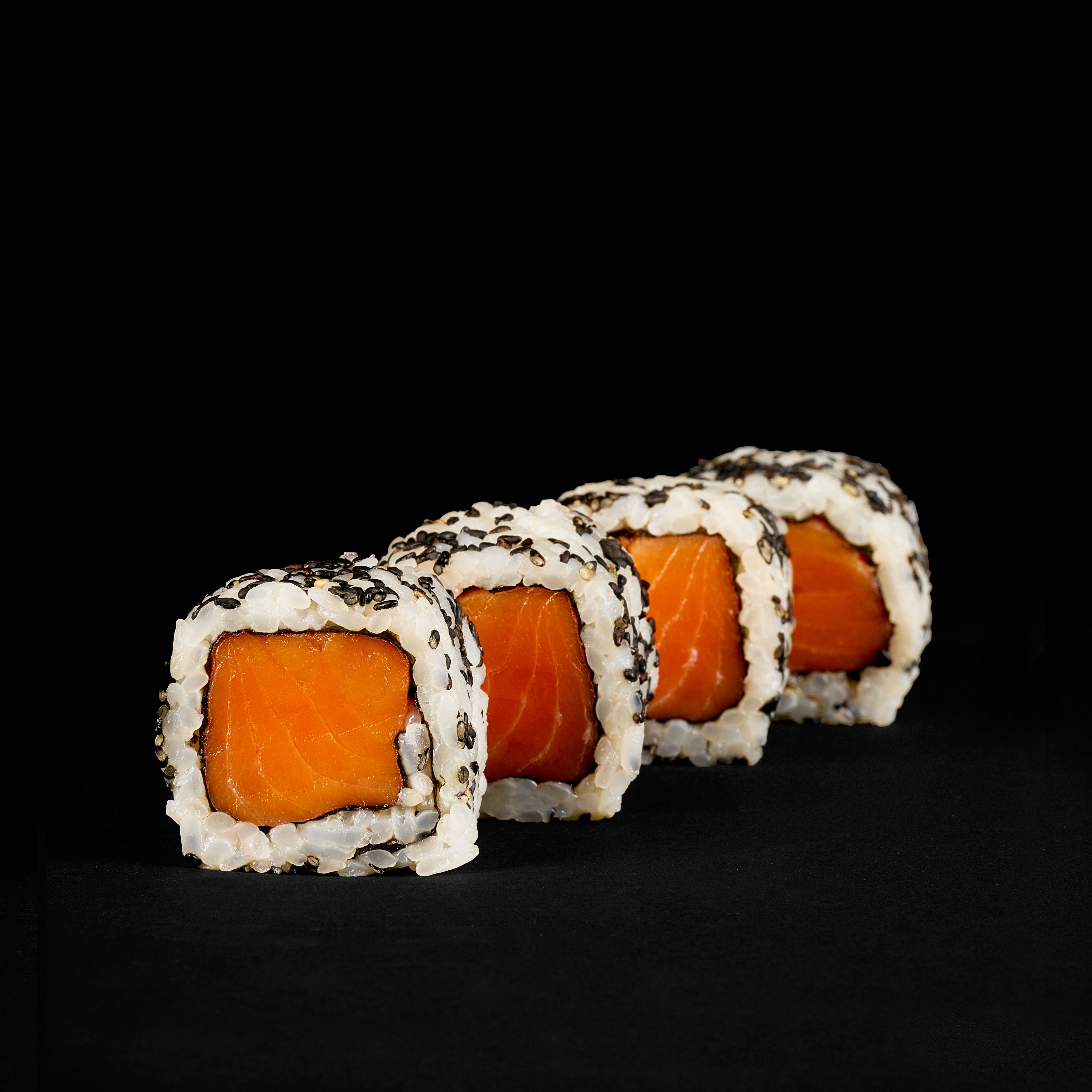 Ura Salmon Maki 4