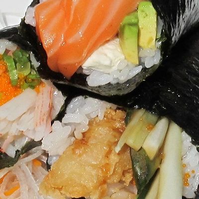 Salmon Tempura Temaki