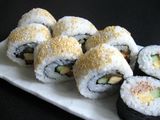 Salmon Ura Roll