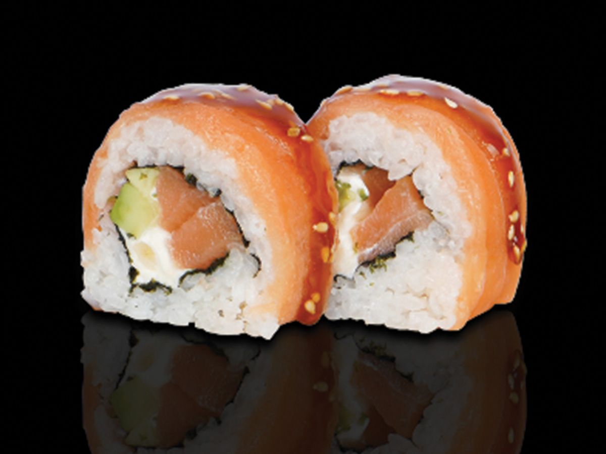 Salmon bata yaki roll