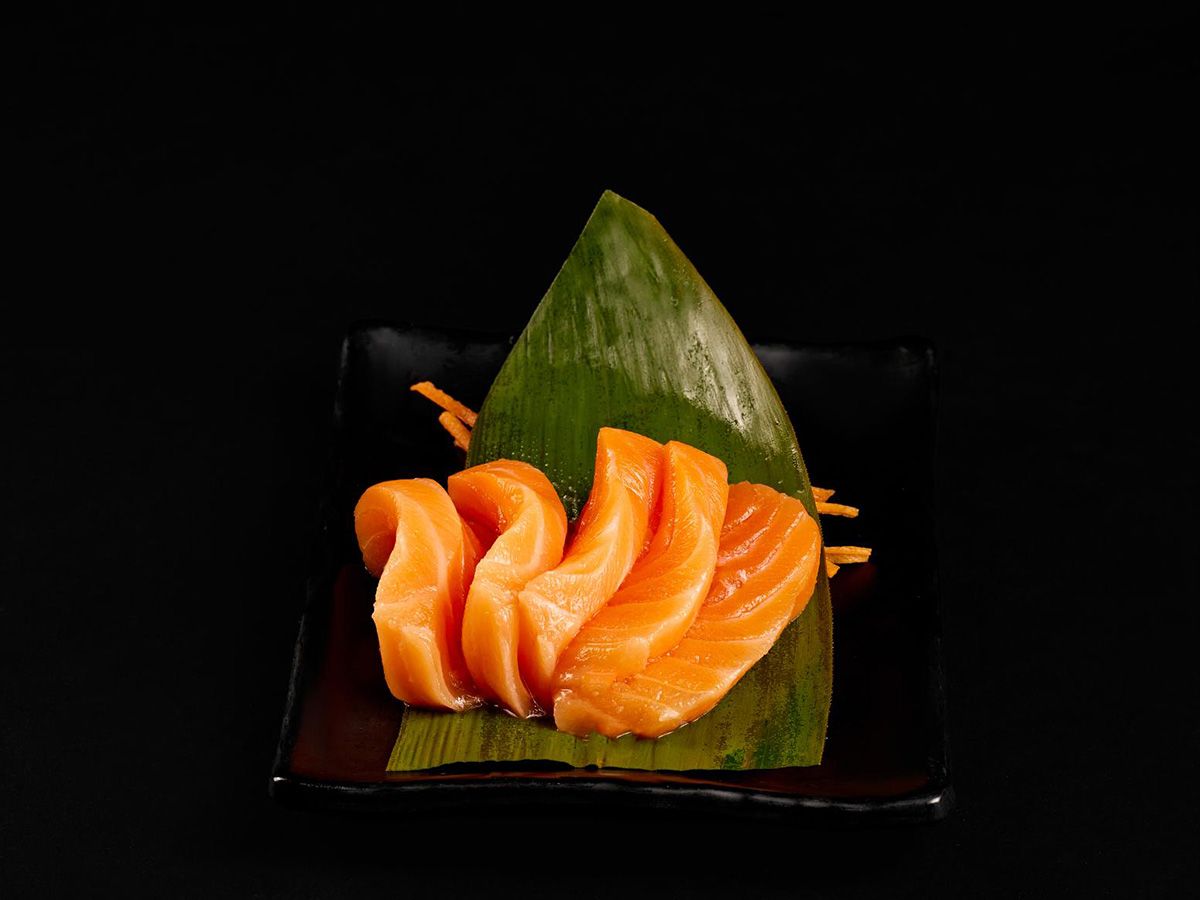 Salmon Sashimi 10 pieces