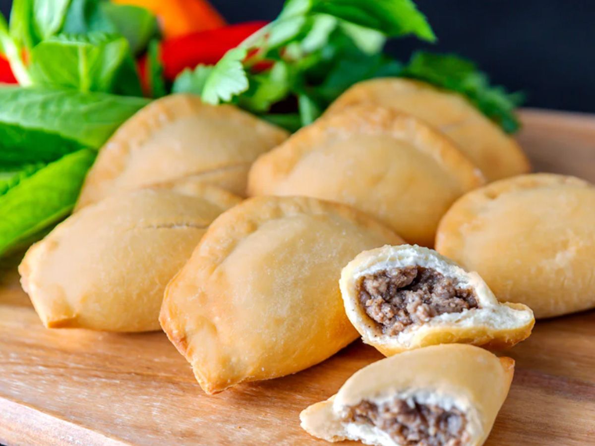 Sambousak With Meat