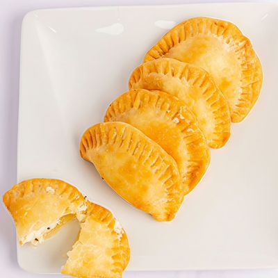 Sambousek With Cheese