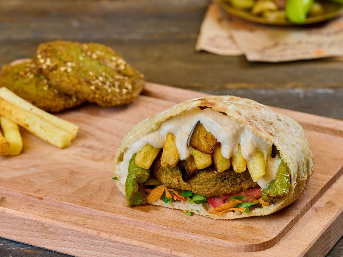 Sandwich Taamia with Potatoes