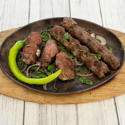 Quarter mixed lamb or veal