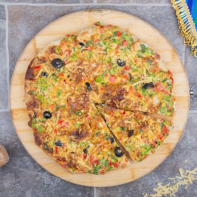 Medium sausage oriental pizza