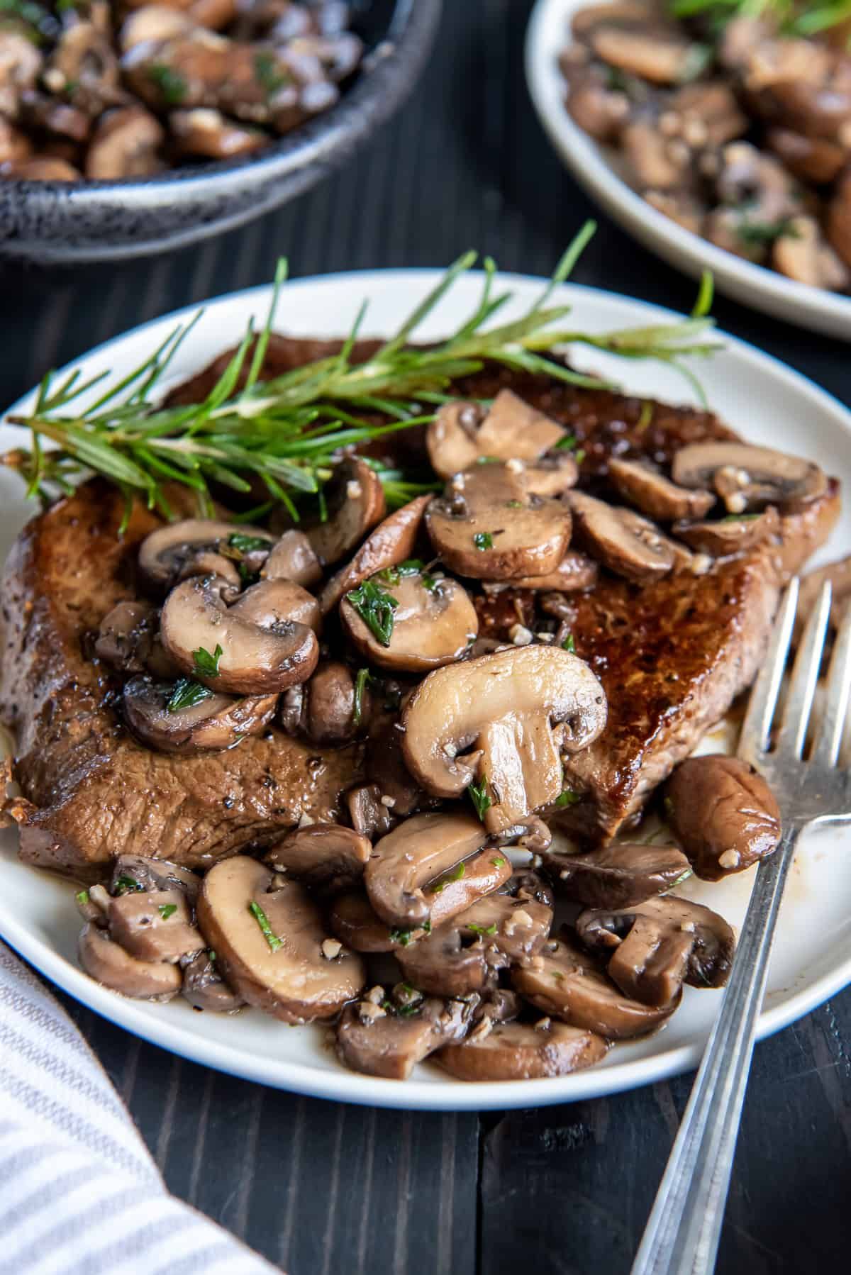 Mushroom Steak Platter