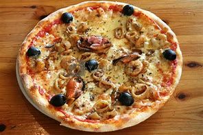 Seafood Pizza