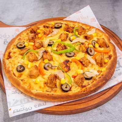 Shish Tawook Pizza
