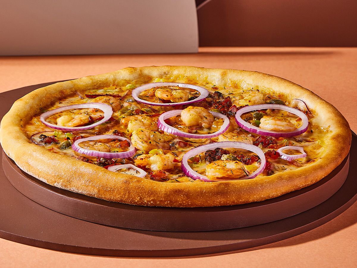 Pink shrimp pizza