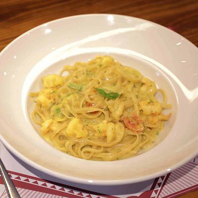 Shrimp Saffron Linguine Pasta