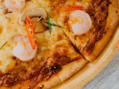 Shrimp And Mushroom Pizza
