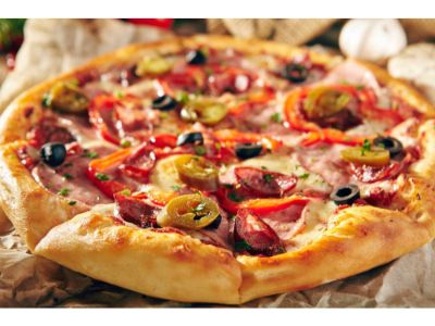 Smoked turkey pizza
