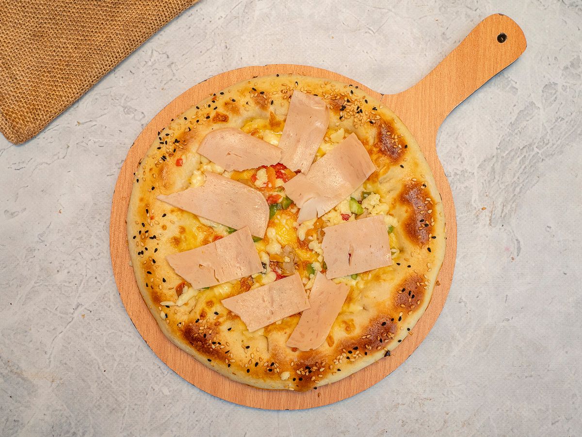 Smoked Turkey Stuffed Crust Pizza