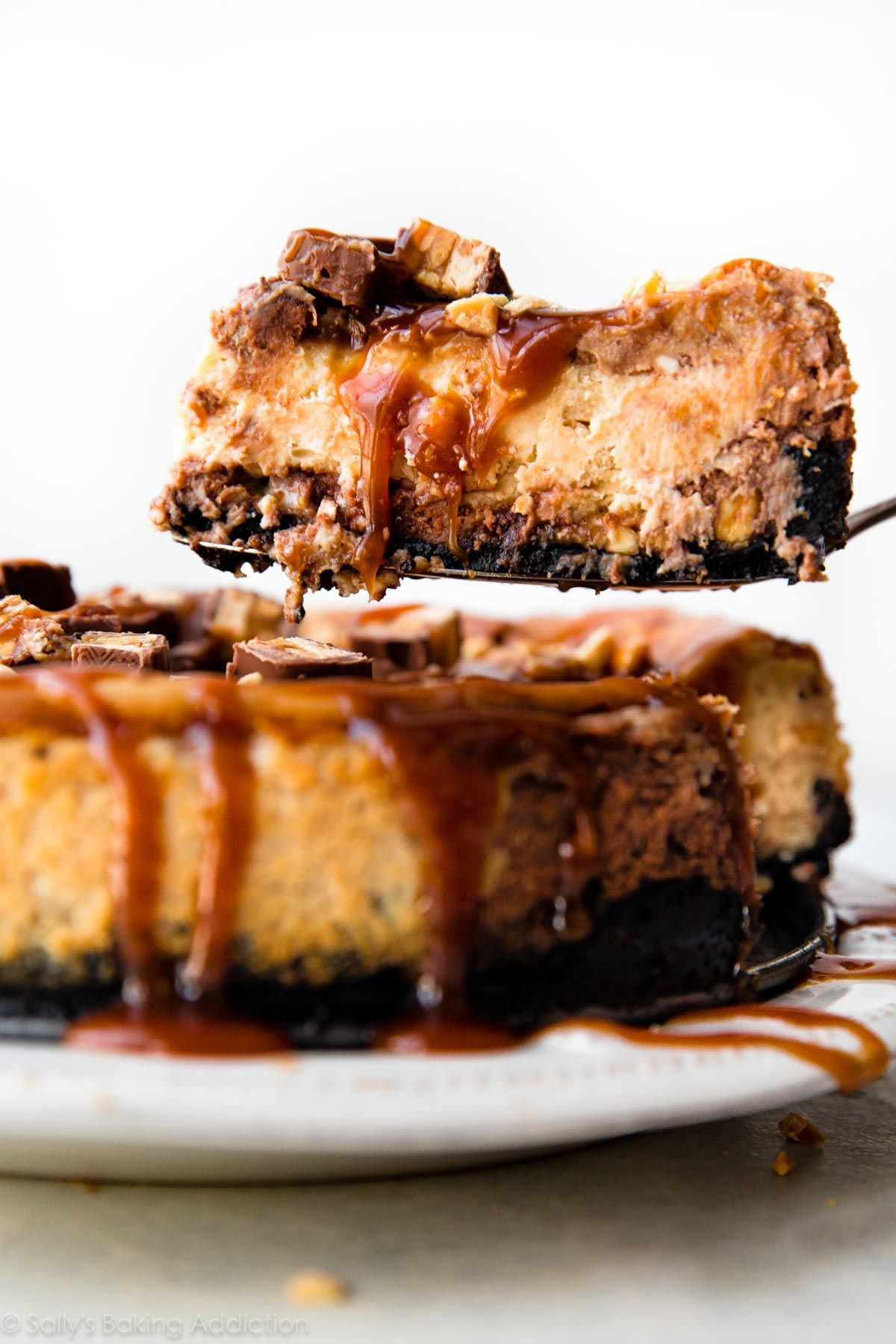Snickers Chocolate Cheesecake