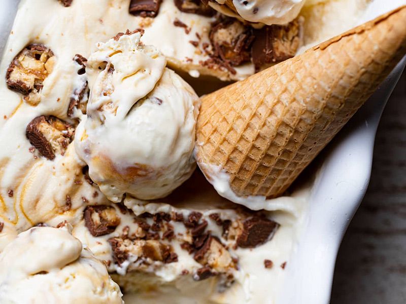 Snickers Chocolate Ice Cream - 1/2 Kilo Box