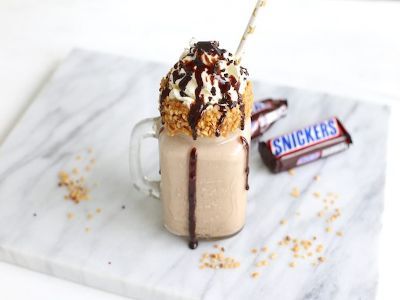 Snickers Chocolate Milkshake