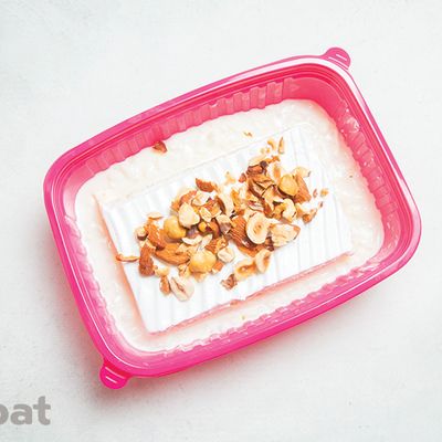 Kashtota with Rice Pudding and Nuts.