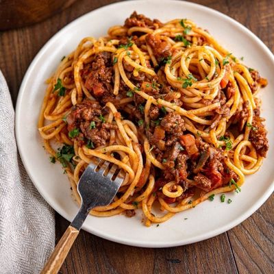 Spaghetti pasta with minced meat